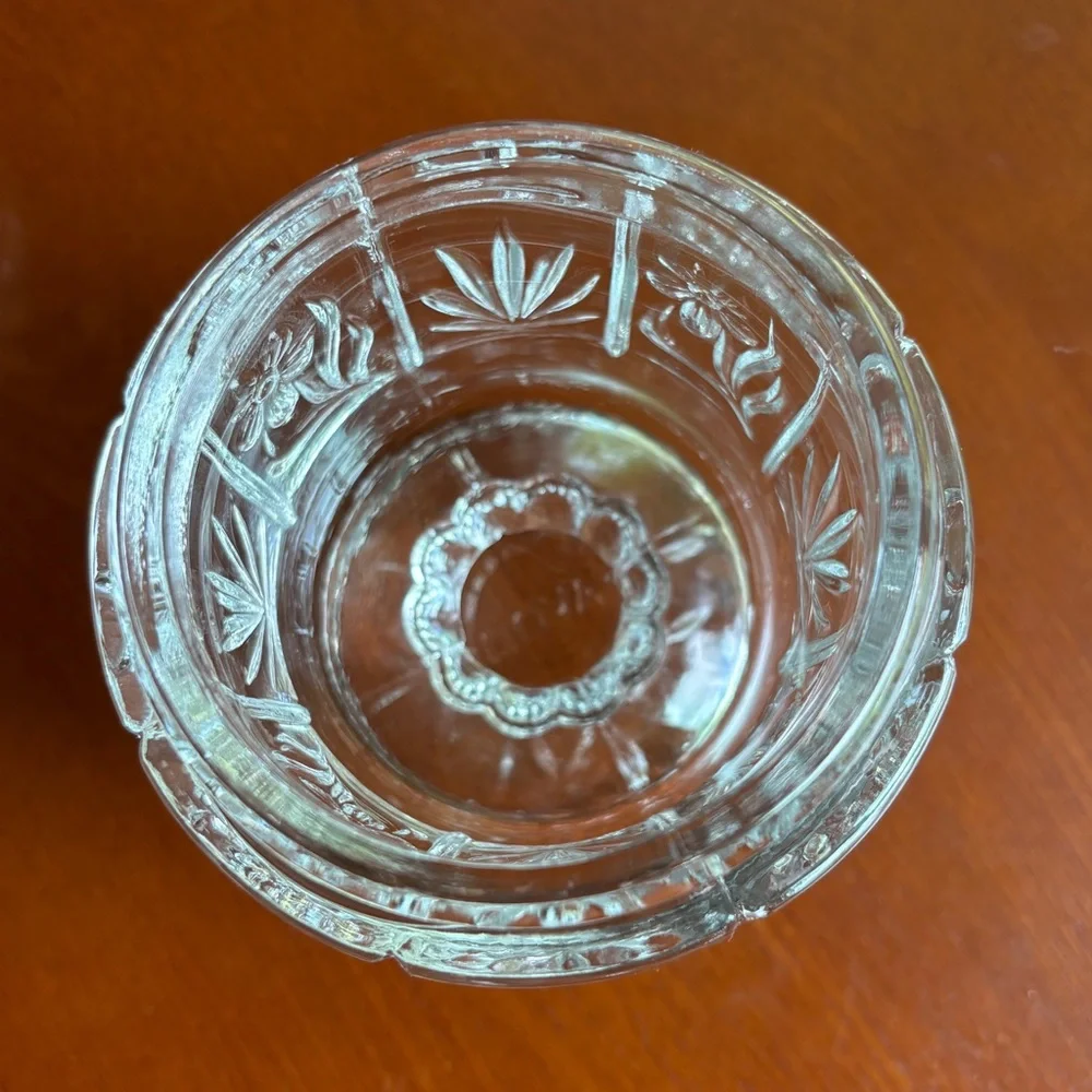 Avon Fostoria Floral Daisy Compote Clear Glass Covered Trinket Boudair Jar